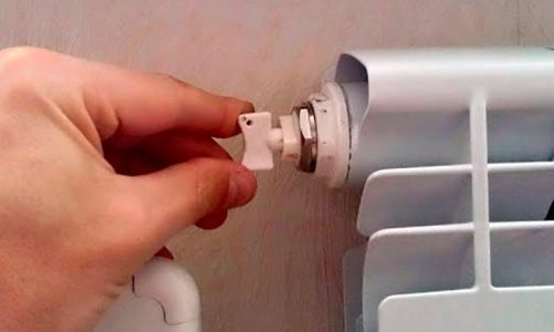 Где установить кран маевского в системе отопления