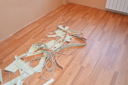 Сколько стоит работа по укладке линолеума