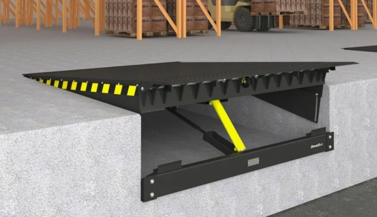 7 ключевых критериев выбора уравнительной платформы для склада