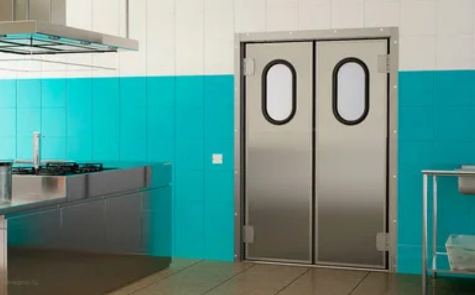 Как выбрать входную дверь для клиники: практические советы