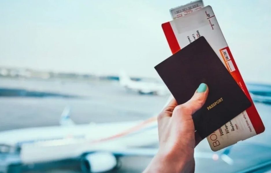 Электронный авиабилет против бумажного: что выгоднее и безопаснее