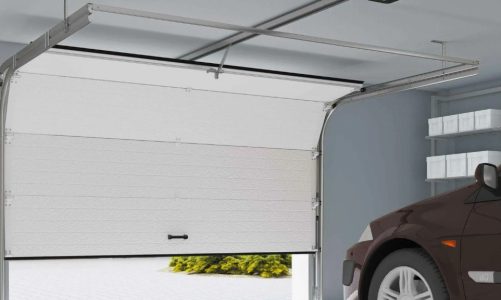 Подъемные секционные ворота: как выбрать модель, которая прослужит десятилетия